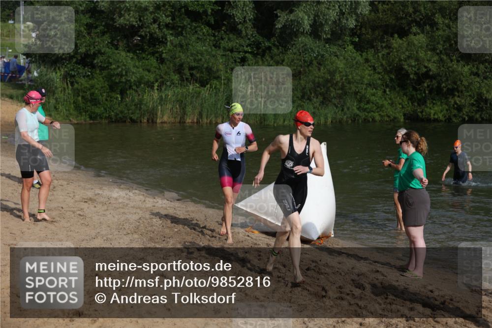 21.06.2026 - 29. Vierlanden-Triathlon Andreas Tolksdorf http://msf.ph/oto/9852816 21.06.2026 08:36:01 Schwimmen  meine-sportfotos.de