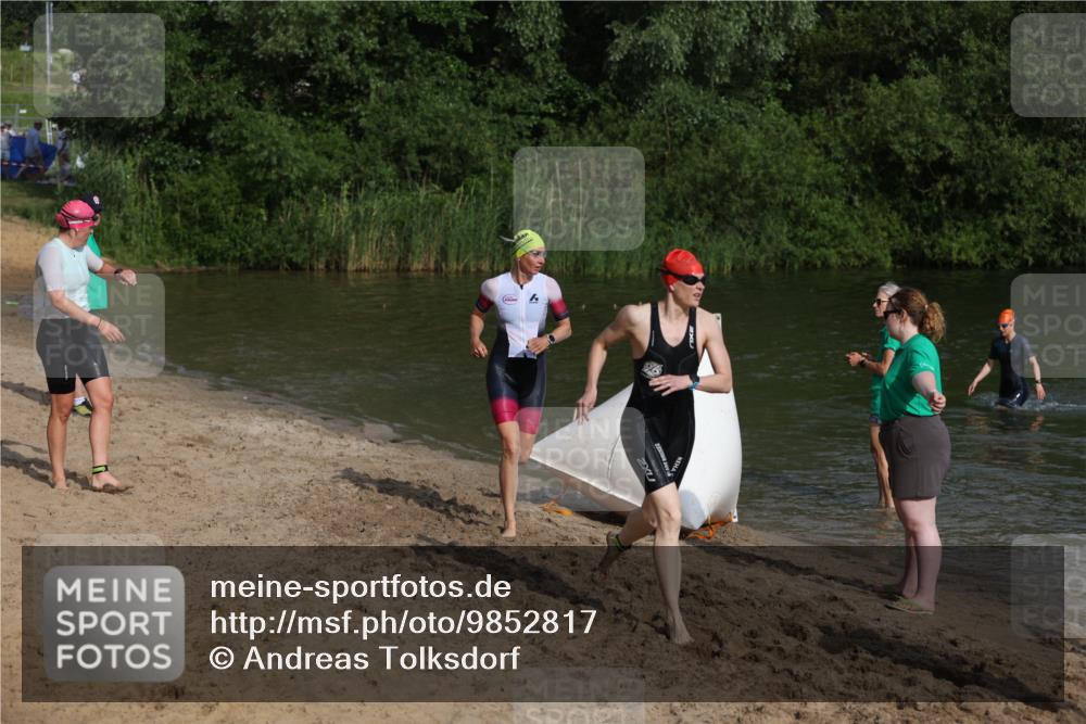 21.06.2026 - 29. Vierlanden-Triathlon Andreas Tolksdorf http://msf.ph/oto/9852817 21.06.2026 08:36:01 Schwimmen  meine-sportfotos.de