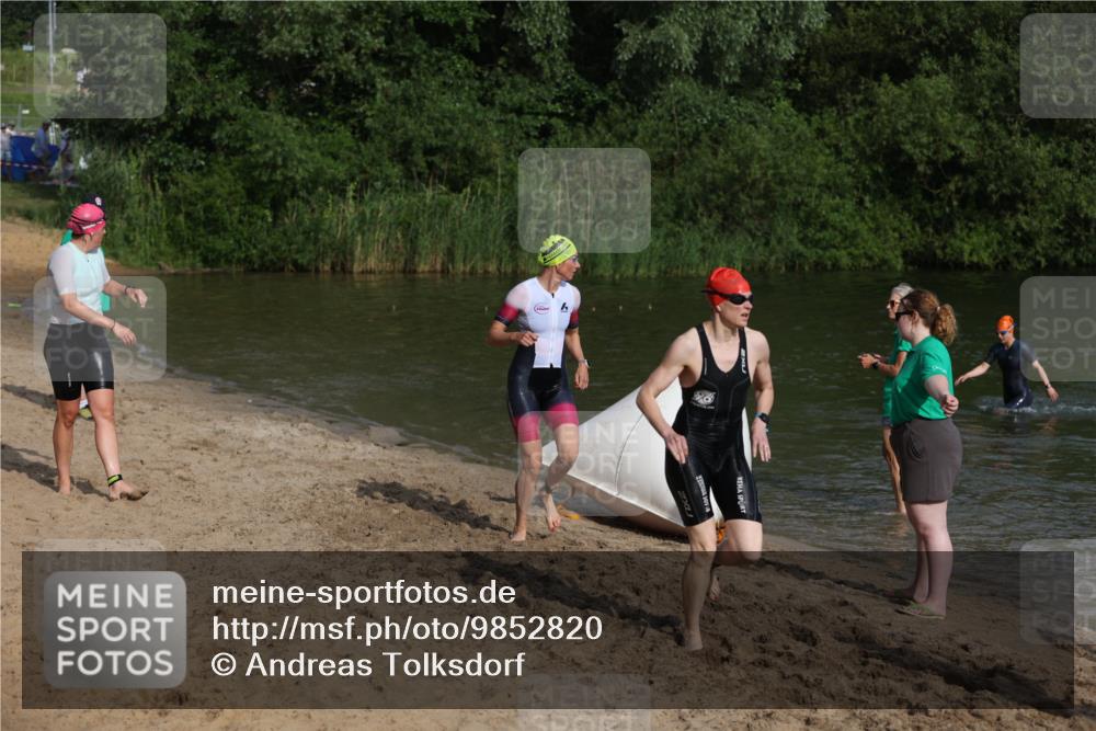 21.06.2026 - 29. Vierlanden-Triathlon Andreas Tolksdorf http://msf.ph/oto/9852820 21.06.2026 08:36:01 Schwimmen  meine-sportfotos.de