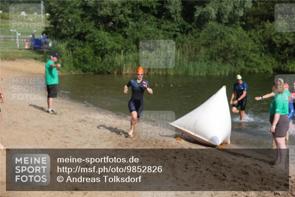 21.06.2026 - 29. Vierlanden-Triathlon Andreas Tolksdorf http://msf.ph/oto/9852826 21.06.2026 08:36:08 Schwimmen  meine-sportfotos.de
