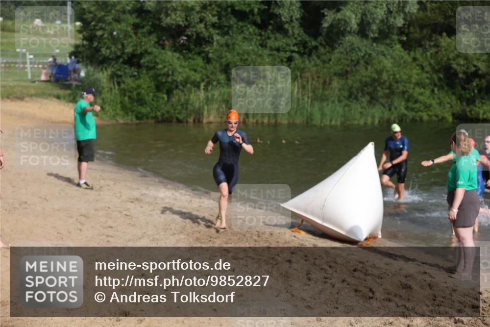 21.06.2026 - 29. Vierlanden-Triathlon Andreas Tolksdorf http://msf.ph/oto/9852827 21.06.2026 08:36:08 Schwimmen  meine-sportfotos.de