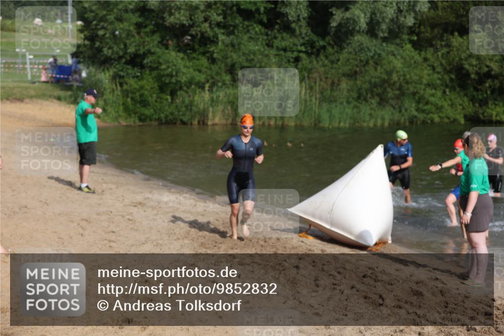 21.06.2026 - 29. Vierlanden-Triathlon Andreas Tolksdorf http://msf.ph/oto/9852832 21.06.2026 08:36:09 Schwimmen  meine-sportfotos.de