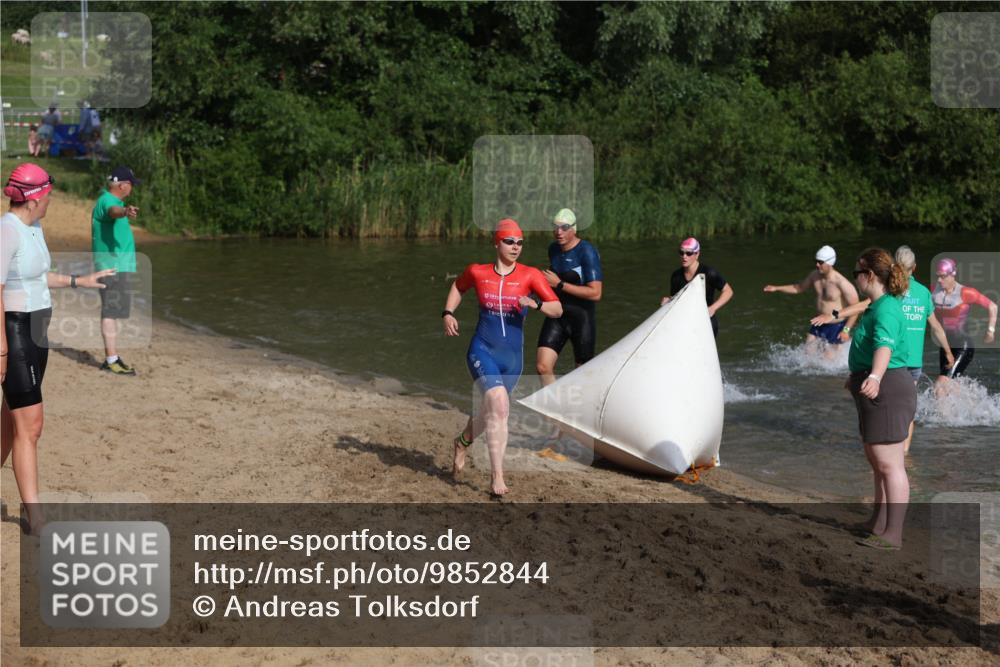 21.06.2026 - 29. Vierlanden-Triathlon Andreas Tolksdorf http://msf.ph/oto/9852844 21.06.2026 08:36:11 Schwimmen  meine-sportfotos.de