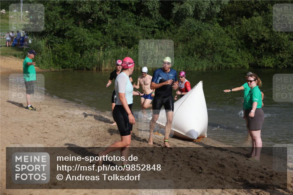 21.06.2026 - 29. Vierlanden-Triathlon Andreas Tolksdorf http://msf.ph/oto/9852848 21.06.2026 08:36:14 Schwimmen  meine-sportfotos.de