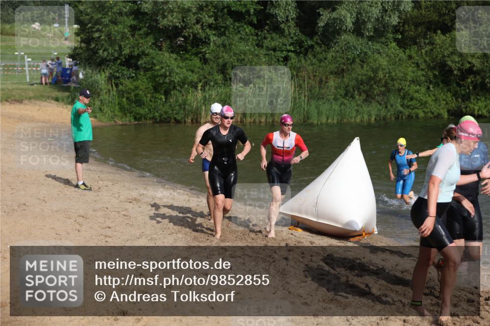 21.06.2026 - 29. Vierlanden-Triathlon Andreas Tolksdorf http://msf.ph/oto/9852855 21.06.2026 08:36:15 Schwimmen  meine-sportfotos.de