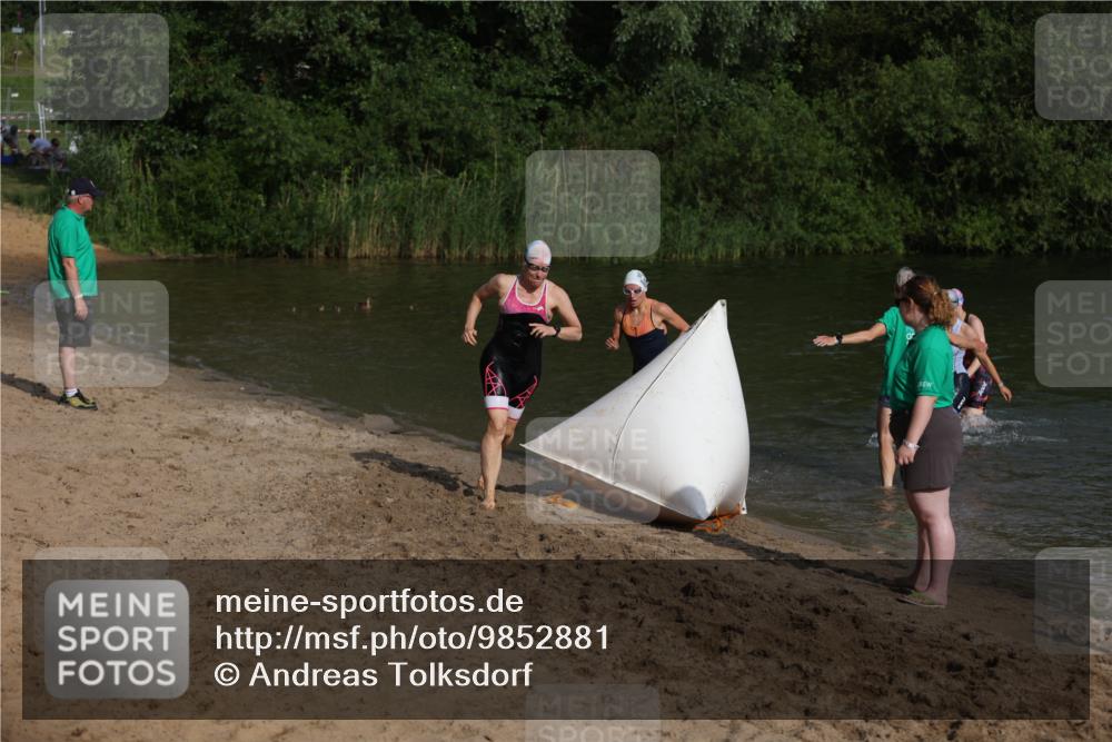 21.06.2026 - 29. Vierlanden-Triathlon Andreas Tolksdorf http://msf.ph/oto/9852881 21.06.2026 08:36:24 Schwimmen  meine-sportfotos.de