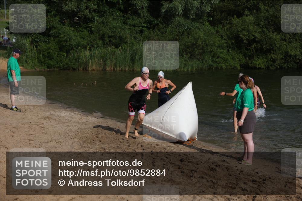 21.06.2026 - 29. Vierlanden-Triathlon Andreas Tolksdorf http://msf.ph/oto/9852884 21.06.2026 08:36:24 Schwimmen  meine-sportfotos.de
