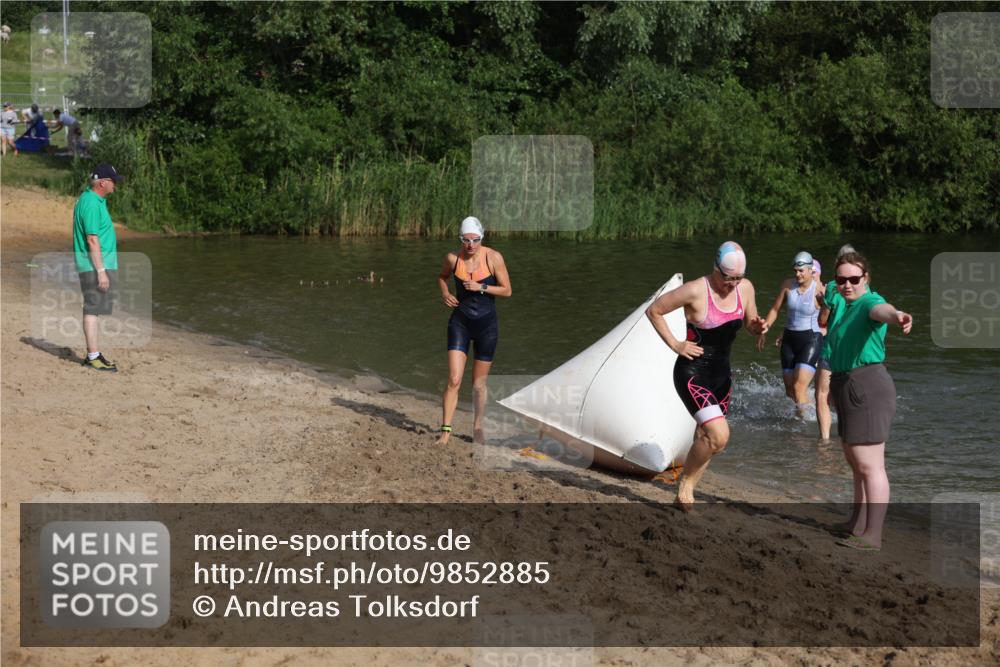 21.06.2026 - 29. Vierlanden-Triathlon Andreas Tolksdorf http://msf.ph/oto/9852885 21.06.2026 08:36:25 Schwimmen  meine-sportfotos.de