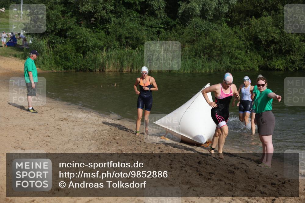 21.06.2026 - 29. Vierlanden-Triathlon Andreas Tolksdorf http://msf.ph/oto/9852886 21.06.2026 08:36:25 Schwimmen  meine-sportfotos.de