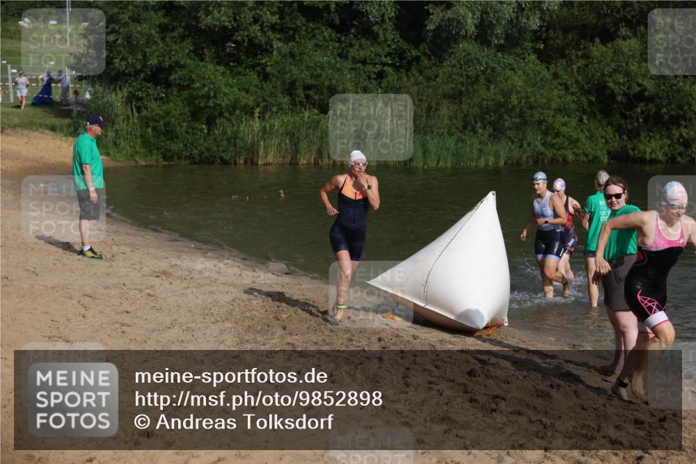 21.06.2026 - 29. Vierlanden-Triathlon Andreas Tolksdorf http://msf.ph/oto/9852898 21.06.2026 08:36:26 Schwimmen  meine-sportfotos.de
