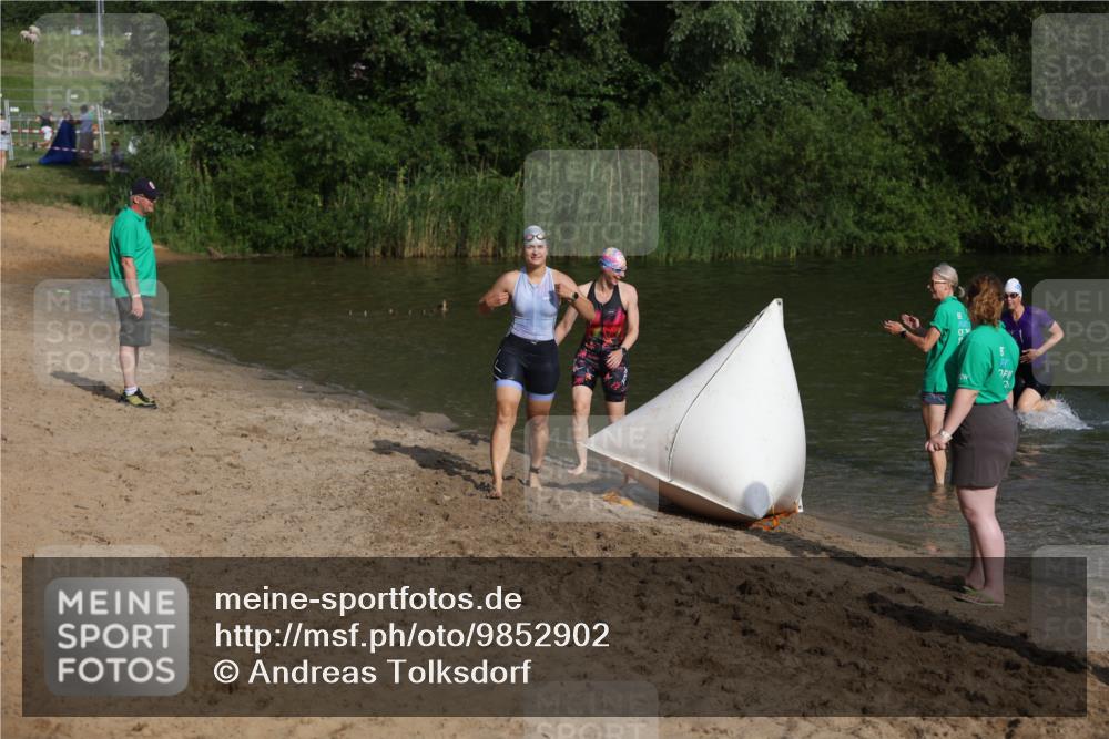 21.06.2026 - 29. Vierlanden-Triathlon Andreas Tolksdorf http://msf.ph/oto/9852902 21.06.2026 08:36:29 Schwimmen  meine-sportfotos.de