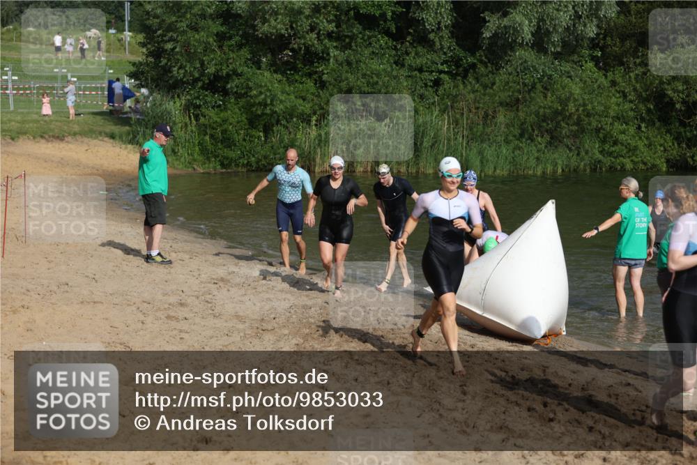21.06.2026 - 29. Vierlanden-Triathlon Andreas Tolksdorf http://msf.ph/oto/9853033 21.06.2026 08:37:16 Schwimmen 46, 107, 127 meine-sportfotos.de