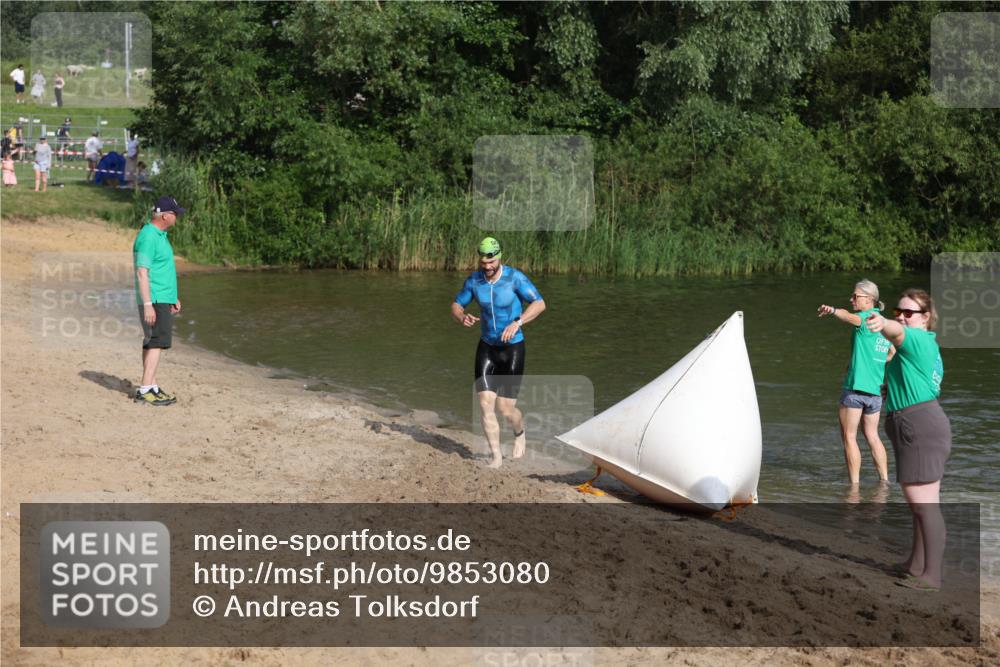 21.06.2026 - 29. Vierlanden-Triathlon Andreas Tolksdorf http://msf.ph/oto/9853080 21.06.2026 08:37:37 Schwimmen 36 meine-sportfotos.de