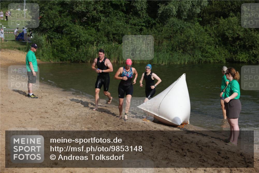 21.06.2026 - 29. Vierlanden-Triathlon Andreas Tolksdorf http://msf.ph/oto/9853148 21.06.2026 08:38:01 Schwimmen 13, 37 meine-sportfotos.de