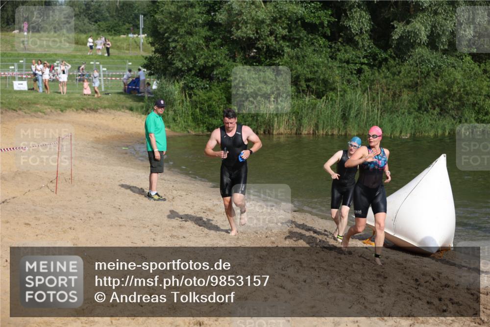 21.06.2026 - 29. Vierlanden-Triathlon Andreas Tolksdorf http://msf.ph/oto/9853157 21.06.2026 08:38:02 Schwimmen 13, 37 meine-sportfotos.de