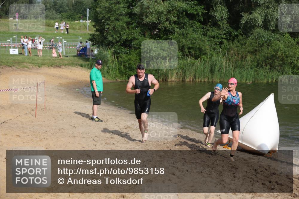 21.06.2026 - 29. Vierlanden-Triathlon Andreas Tolksdorf http://msf.ph/oto/9853158 21.06.2026 08:38:02 Schwimmen 13, 37 meine-sportfotos.de