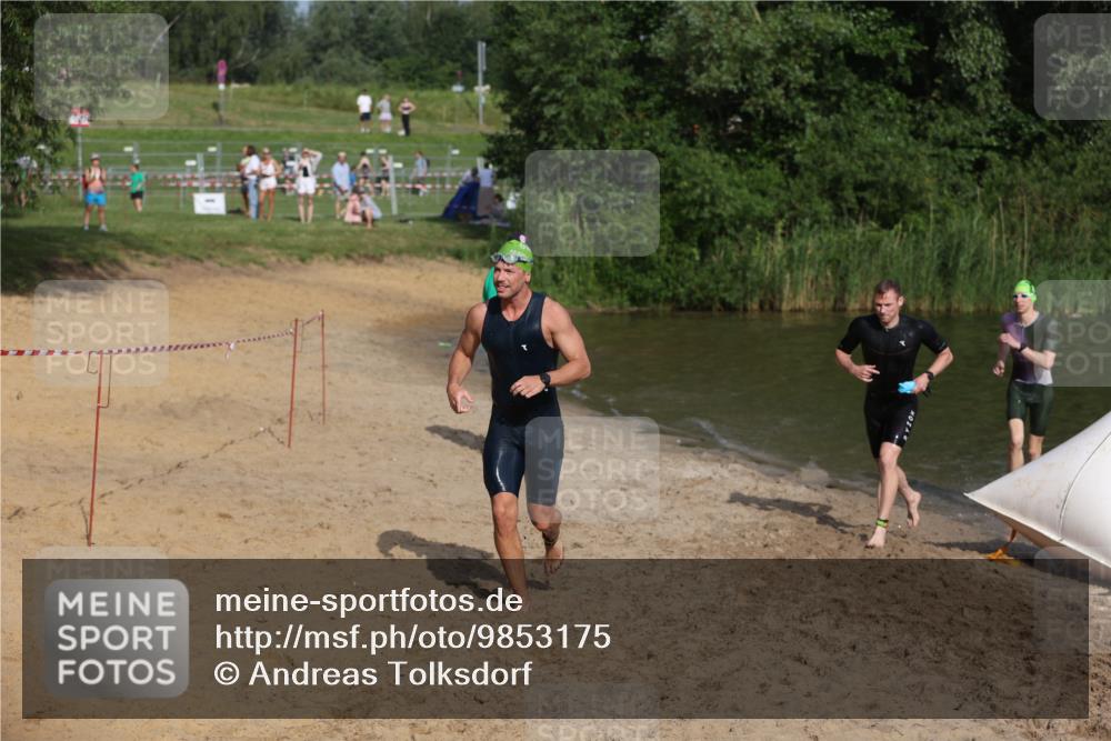 21.06.2026 - 29. Vierlanden-Triathlon Andreas Tolksdorf http://msf.ph/oto/9853175 21.06.2026 08:38:15 Schwimmen 12, 45, 76, 77 meine-sportfotos.de
