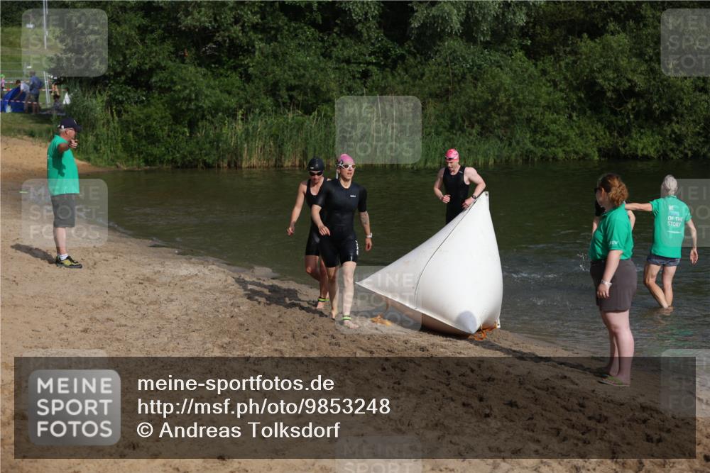 21.06.2026 - 29. Vierlanden-Triathlon Andreas Tolksdorf http://msf.ph/oto/9853248 21.06.2026 08:38:53 Schwimmen 60, 61, 82 meine-sportfotos.de
