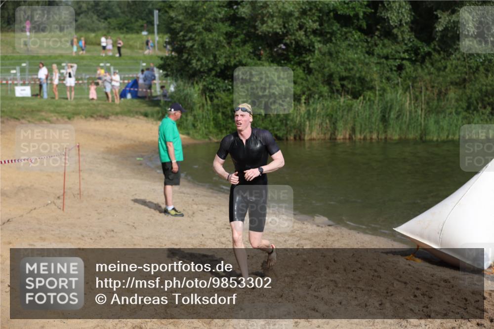 21.06.2026 - 29. Vierlanden-Triathlon Andreas Tolksdorf http://msf.ph/oto/9853302 21.06.2026 08:39:07 Schwimmen 10 meine-sportfotos.de
