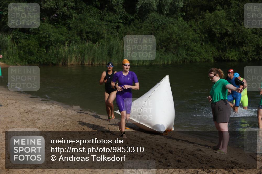 21.06.2026 - 29. Vierlanden-Triathlon Andreas Tolksdorf http://msf.ph/oto/9853310 21.06.2026 08:39:14 Schwimmen 32, 155, 166, 212 meine-sportfotos.de
