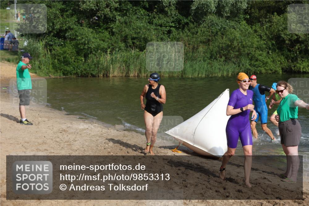 21.06.2026 - 29. Vierlanden-Triathlon Andreas Tolksdorf http://msf.ph/oto/9853313 21.06.2026 08:39:15 Schwimmen 32, 155, 166, 212 meine-sportfotos.de