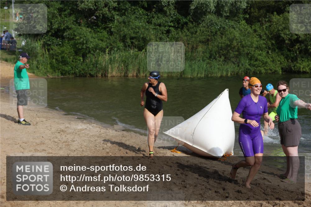 21.06.2026 - 29. Vierlanden-Triathlon Andreas Tolksdorf http://msf.ph/oto/9853315 21.06.2026 08:39:15 Schwimmen 32, 155, 166, 212 meine-sportfotos.de