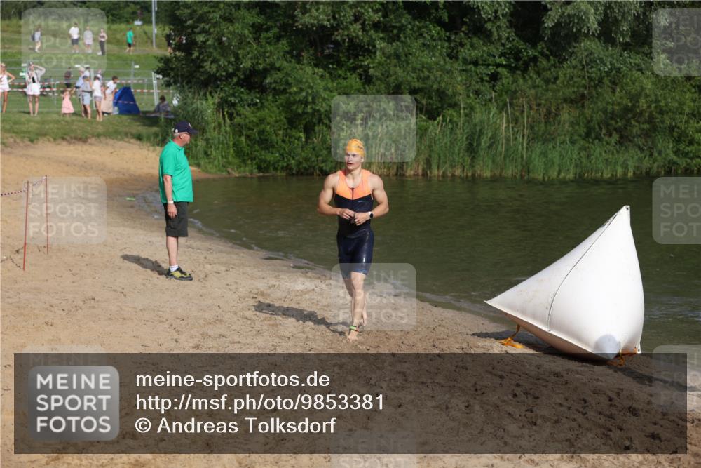 21.06.2026 - 29. Vierlanden-Triathlon Andreas Tolksdorf http://msf.ph/oto/9853381 21.06.2026 08:39:35 Schwimmen 3, 72, 106 meine-sportfotos.de