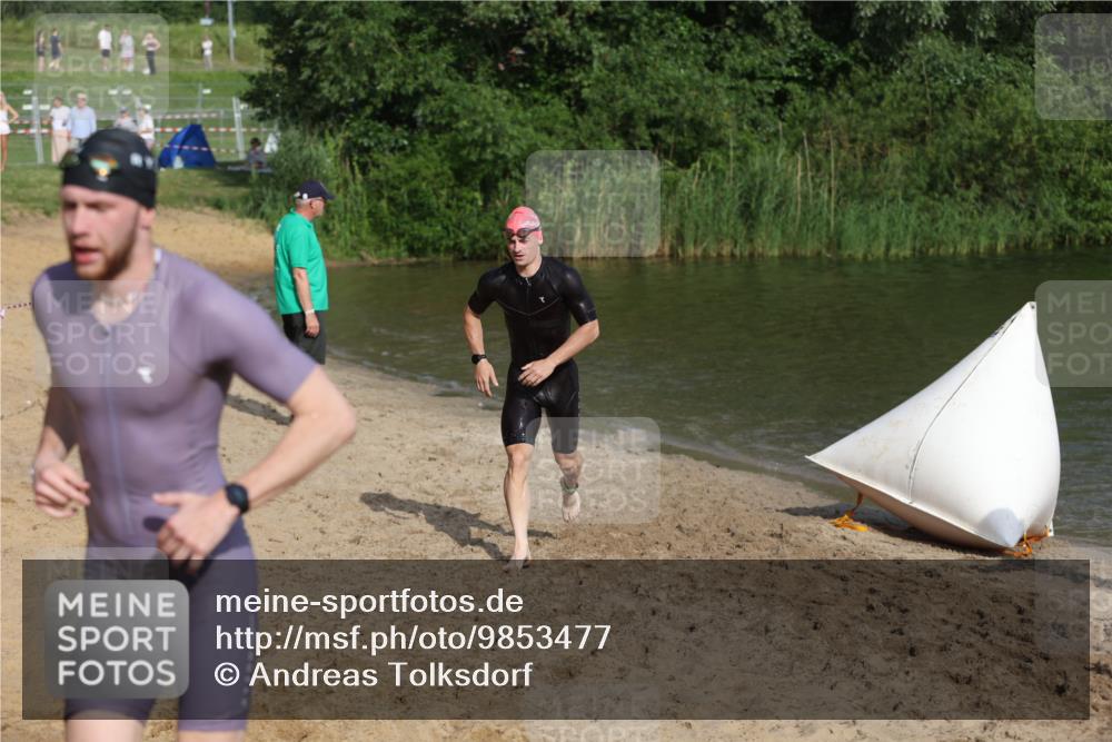 21.06.2026 - 29. Vierlanden-Triathlon Andreas Tolksdorf http://msf.ph/oto/9853477 21.06.2026 08:40:12 Schwimmen 51, 55, 78, 109 meine-sportfotos.de