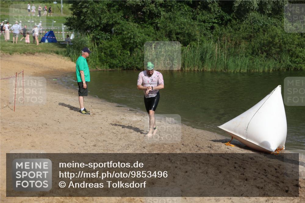 21.06.2026 - 29. Vierlanden-Triathlon Andreas Tolksdorf http://msf.ph/oto/9853496 21.06.2026 08:40:44 Schwimmen 18, 164 meine-sportfotos.de