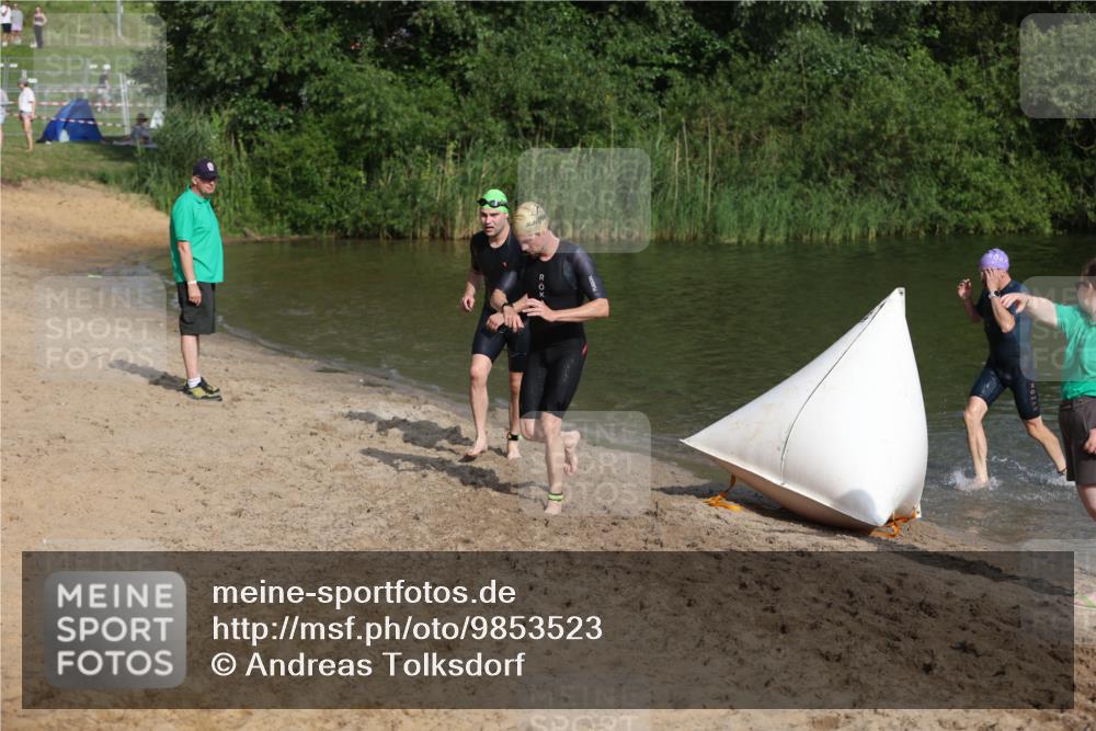 21.06.2026 - 29. Vierlanden-Triathlon Andreas Tolksdorf http://msf.ph/oto/9853523 21.06.2026 08:41:00 Schwimmen 99, 129, 132 meine-sportfotos.de