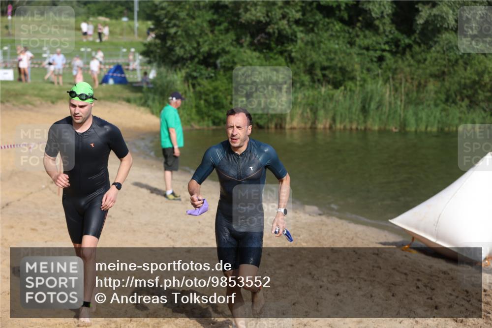 21.06.2026 - 29. Vierlanden-Triathlon Andreas Tolksdorf http://msf.ph/oto/9853552 21.06.2026 08:41:04 Schwimmen 99, 129, 132 meine-sportfotos.de