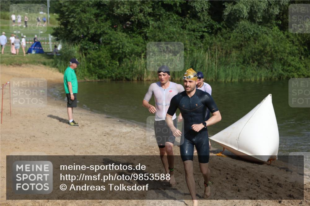 21.06.2026 - 29. Vierlanden-Triathlon Andreas Tolksdorf http://msf.ph/oto/9853588 21.06.2026 08:41:58 Schwimmen 38, 62, 67 meine-sportfotos.de