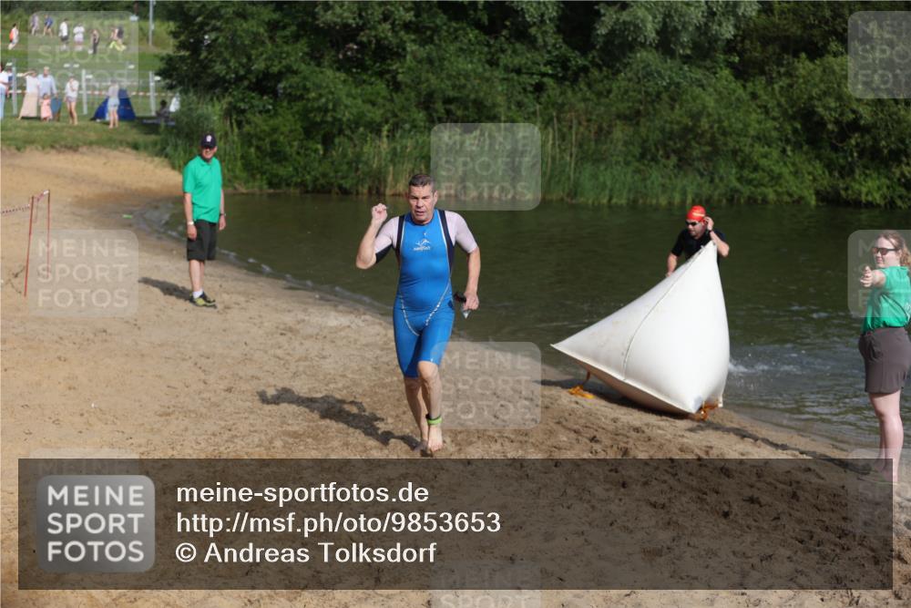 21.06.2026 - 29. Vierlanden-Triathlon Andreas Tolksdorf http://msf.ph/oto/9853653 21.06.2026 08:42:44 Schwimmen 27, 193, 210 meine-sportfotos.de