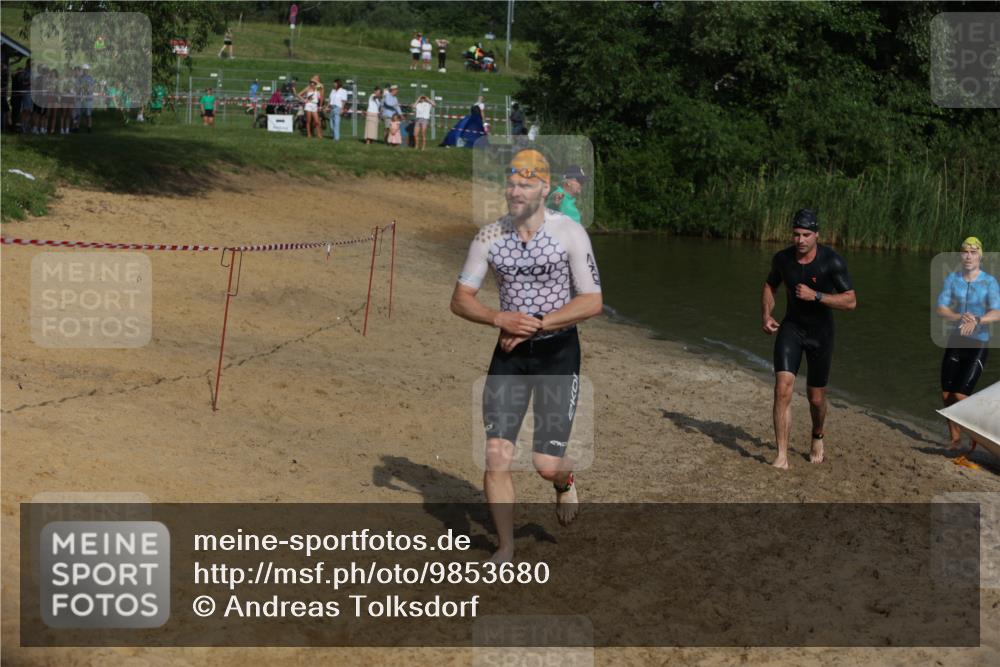 21.06.2026 - 29. Vierlanden-Triathlon Andreas Tolksdorf http://msf.ph/oto/9853680 21.06.2026 08:43:39 Schwimmen 42, 44, 88, 108, 154, 197 meine-sportfotos.de