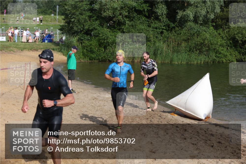 21.06.2026 - 29. Vierlanden-Triathlon Andreas Tolksdorf http://msf.ph/oto/9853702 21.06.2026 08:43:41 Schwimmen 42, 44, 88, 108, 154, 197 meine-sportfotos.de