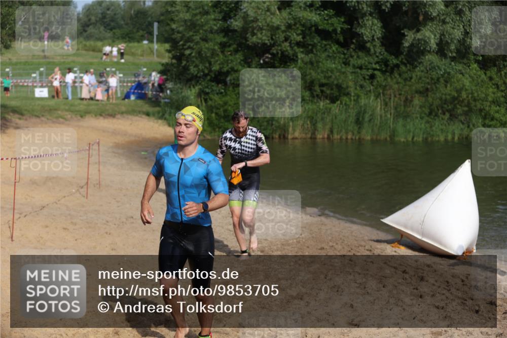 21.06.2026 - 29. Vierlanden-Triathlon Andreas Tolksdorf http://msf.ph/oto/9853705 21.06.2026 08:43:43 Schwimmen 44, 88, 108, 154, 197, 1355 meine-sportfotos.de