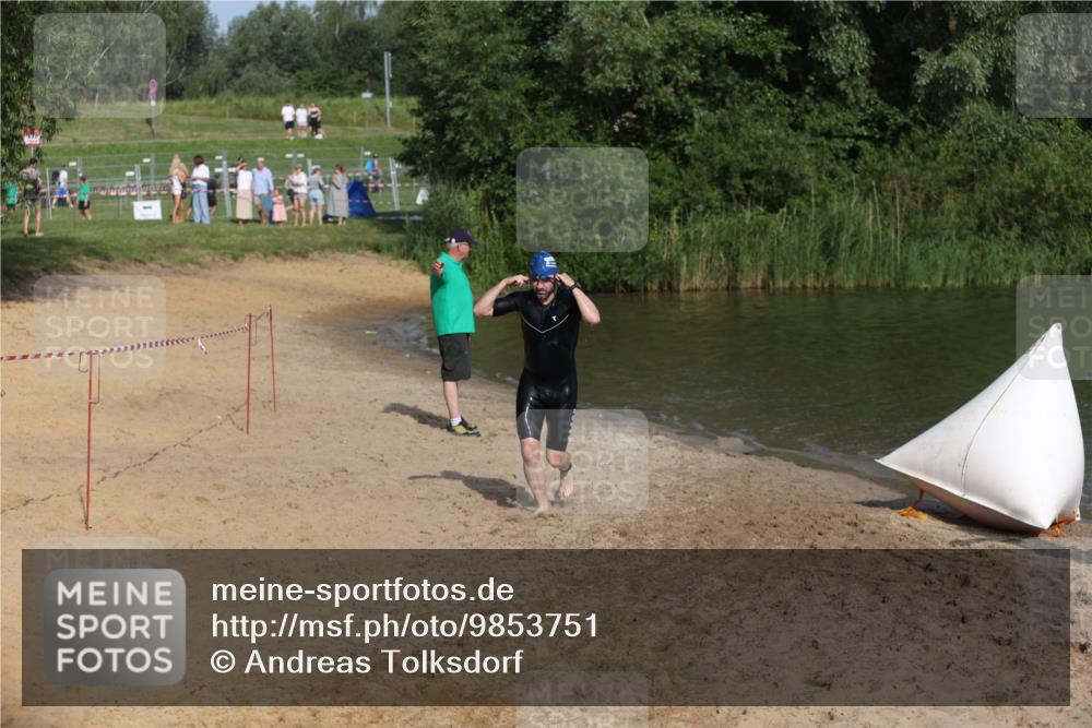 21.06.2026 - 29. Vierlanden-Triathlon Andreas Tolksdorf http://msf.ph/oto/9853751 21.06.2026 08:44:11 Schwimmen 4, 29, 34, 202 meine-sportfotos.de