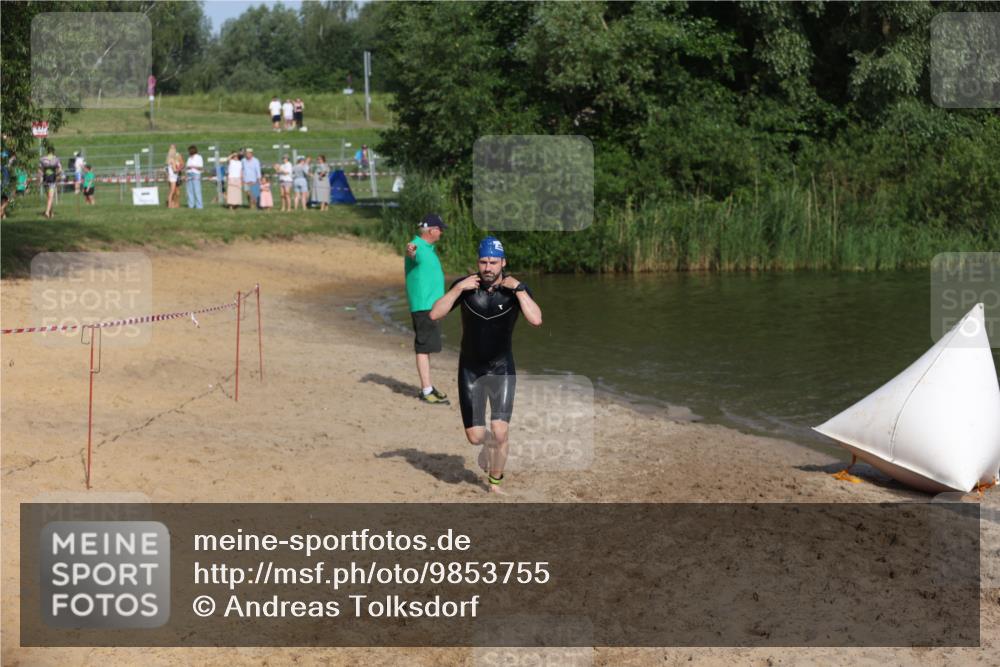 21.06.2026 - 29. Vierlanden-Triathlon Andreas Tolksdorf http://msf.ph/oto/9853755 21.06.2026 08:44:12 Schwimmen 4, 29, 34, 202 meine-sportfotos.de