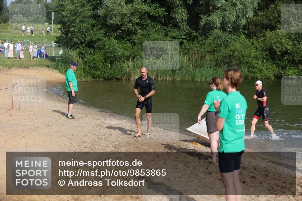21.06.2026 - 29. Vierlanden-Triathlon Andreas Tolksdorf http://msf.ph/oto/9853865 21.06.2026 08:45:13 Schwimmen 69, 219 meine-sportfotos.de