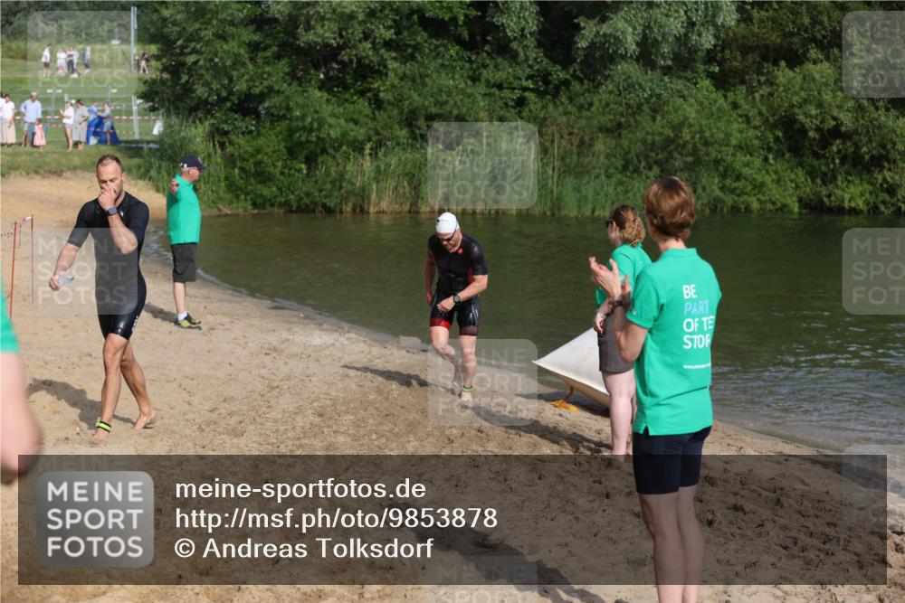 21.06.2026 - 29. Vierlanden-Triathlon Andreas Tolksdorf http://msf.ph/oto/9853878 21.06.2026 08:45:16 Schwimmen 69, 169, 174, 219 meine-sportfotos.de