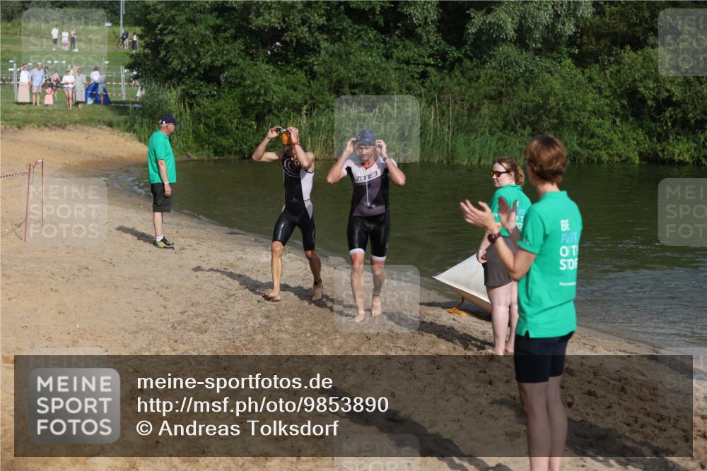 21.06.2026 - 29. Vierlanden-Triathlon Andreas Tolksdorf http://msf.ph/oto/9853890 21.06.2026 08:45:23 Schwimmen 69, 169, 173, 174, 219 meine-sportfotos.de