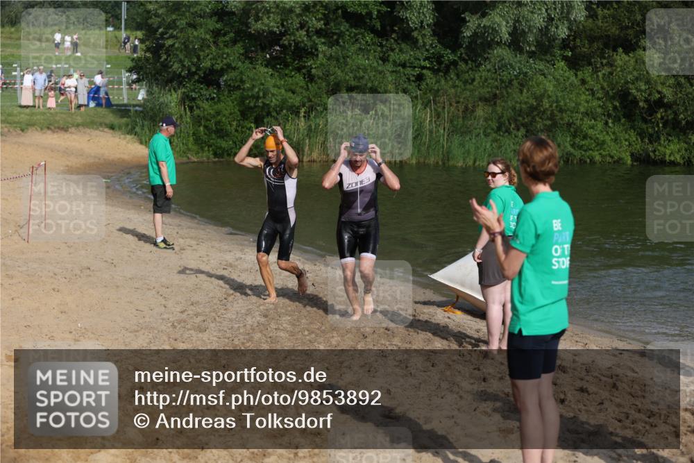 21.06.2026 - 29. Vierlanden-Triathlon Andreas Tolksdorf http://msf.ph/oto/9853892 21.06.2026 08:45:24 Schwimmen 69, 169, 173, 174, 219 meine-sportfotos.de