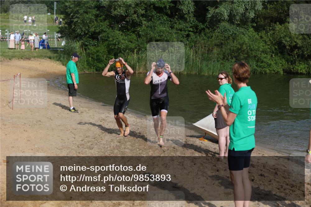 21.06.2026 - 29. Vierlanden-Triathlon Andreas Tolksdorf http://msf.ph/oto/9853893 21.06.2026 08:45:24 Schwimmen 69, 169, 173, 174, 219 meine-sportfotos.de