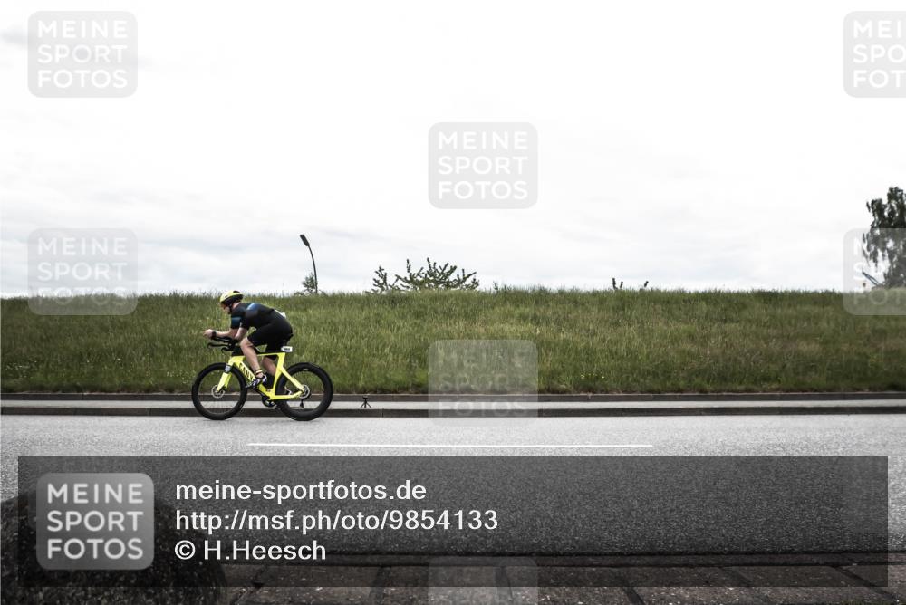 21.06.2026 - 29. Vierlanden-Triathlon H.Heesch http://msf.ph/oto/9854133 21.06.2026 12:07:17 Radfahren 634, 668, 923, 943, 950 meine-sportfotos.de
