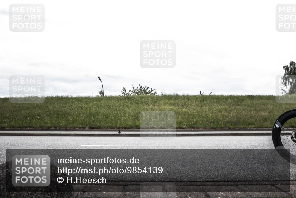 21.06.2026 - 29. Vierlanden-Triathlon H.Heesch http://msf.ph/oto/9854139 21.06.2026 12:07:24 Radfahren 790, 912, 923, 926, 933, 934, 935, 943, 962, 967 meine-sportfotos.de