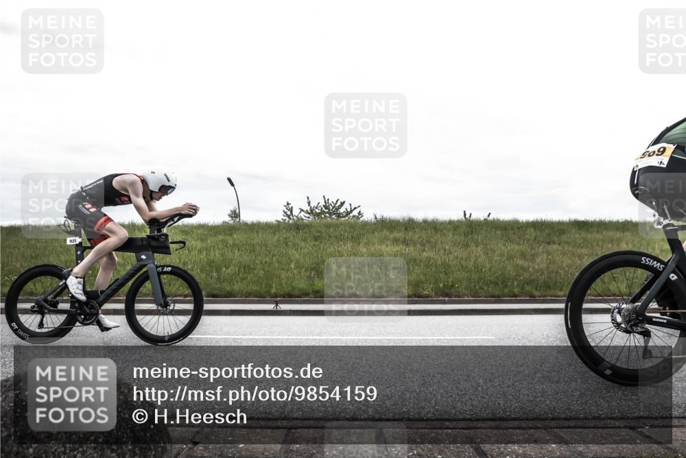 21.06.2026 - 29. Vierlanden-Triathlon H.Heesch http://msf.ph/oto/9854159 21.06.2026 12:07:36 Radfahren 670, 757, 822, 860, 908, 921, 924, 925, 928, 938, 969 meine-sportfotos.de