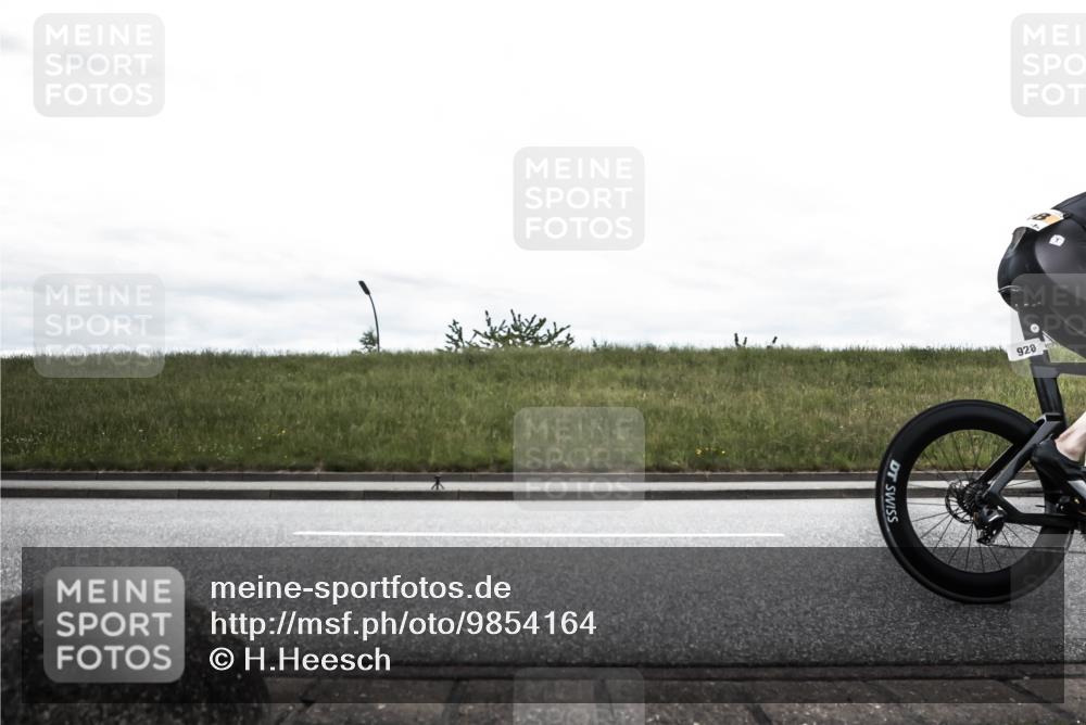 21.06.2026 - 29. Vierlanden-Triathlon H.Heesch http://msf.ph/oto/9854164 21.06.2026 12:07:39 Radfahren 670, 757, 822, 860, 921, 925, 928, 938, 969 meine-sportfotos.de