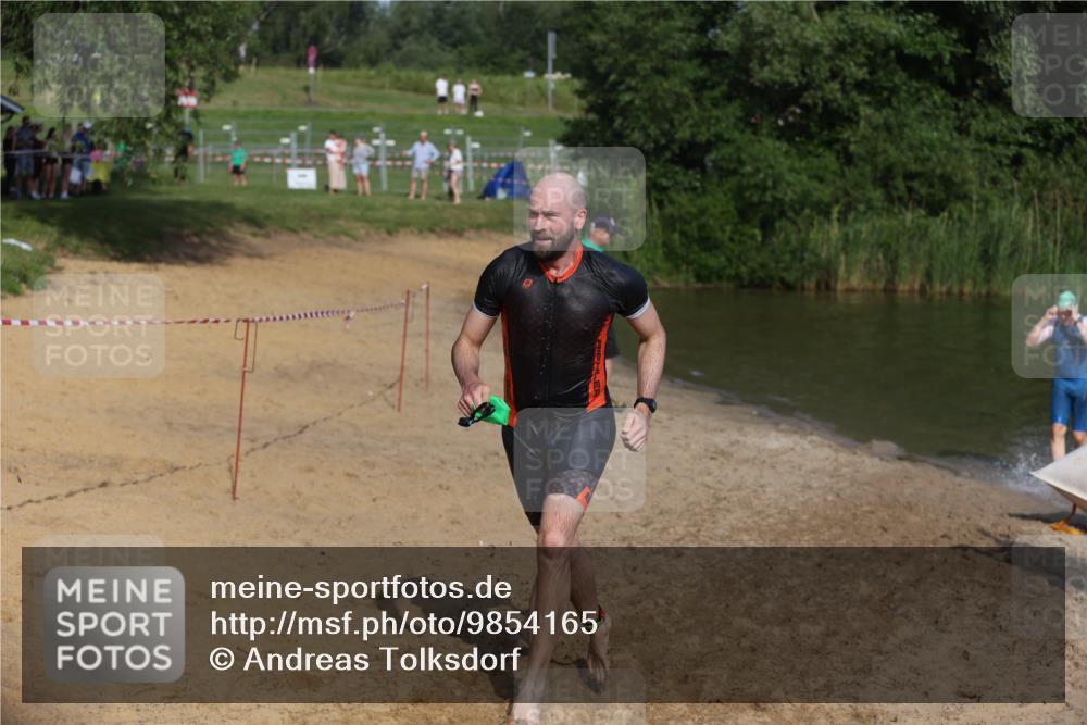 21.06.2026 - 29. Vierlanden-Triathlon Andreas Tolksdorf http://msf.ph/oto/9854165 21.06.2026 08:46:40 Schwimmen 159, 220 meine-sportfotos.de