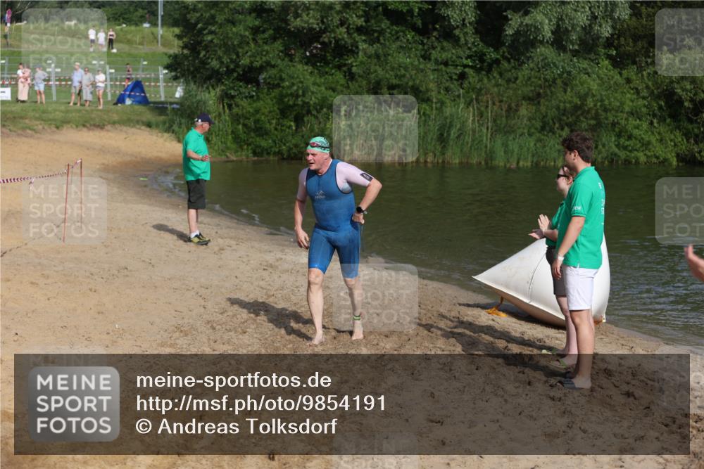 21.06.2026 - 29. Vierlanden-Triathlon Andreas Tolksdorf http://msf.ph/oto/9854191 21.06.2026 08:46:44 Schwimmen 135, 220 meine-sportfotos.de