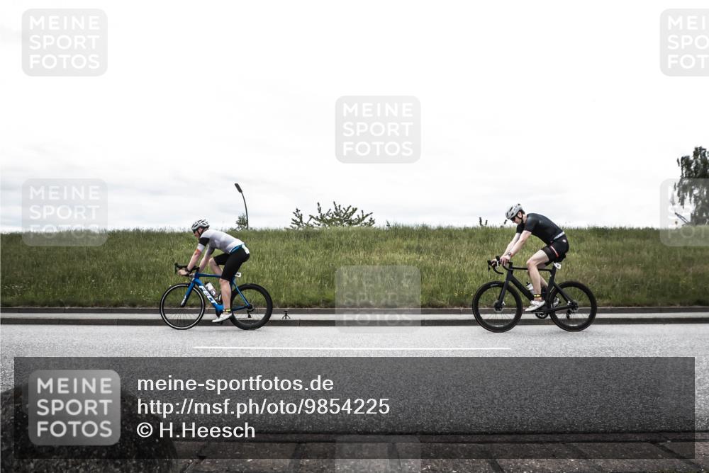 21.06.2026 - 29. Vierlanden-Triathlon H.Heesch http://msf.ph/oto/9854225 21.06.2026 12:10:11 Radfahren 650, 699, 745, 788, 905 meine-sportfotos.de